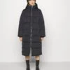Yaspuffa Long Coat - Donsjas - Black -Damesmode 074f55bab68b420f83beeda1b3a49575