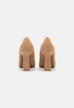 Call It Spring Vegan Steady - Klassieke Pumps - Light Brown -Damesmode 135878356330440ca1b0ef12d22460b7