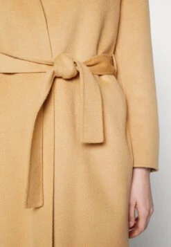 Filippa K Alexa Coat - Mantel - Light Camel 17 Filippa K Alexa Coat - Mantel - Light Camel -Damesmode 16a74df9c80a42089c61d3cdf42da03a