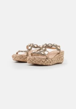 Alma En Pena Sandalen Met Sleehak - Beige 10 Alma En Pena Sandalen Met Sleehak - Beige -Damesmode 18e6400368264c168d0a8dddaff3793e