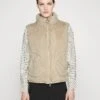MARC CAIN Bodywarmer - Almond Milk 1 MARC CAIN Bodywarmer - Almond Milk -Damesmode 20d9ba36ab8846e694f402ad352f580c