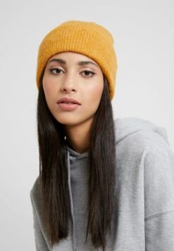 SAMSØE SAMSØE Nor Hat - Muts - Inca Gold Melange -Damesmode 28d8e40b89a44f01a15cc74e1f46c467