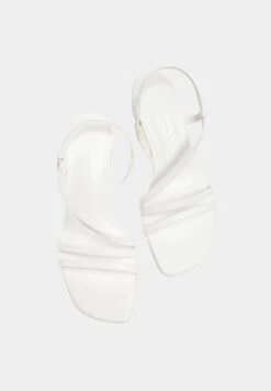 PULL & BEAR Absatz Mit Gekreuzten Riemen - Sandalen - White -Damesmode 305a1c9e81c04cc9869bb8f76d0da0d9