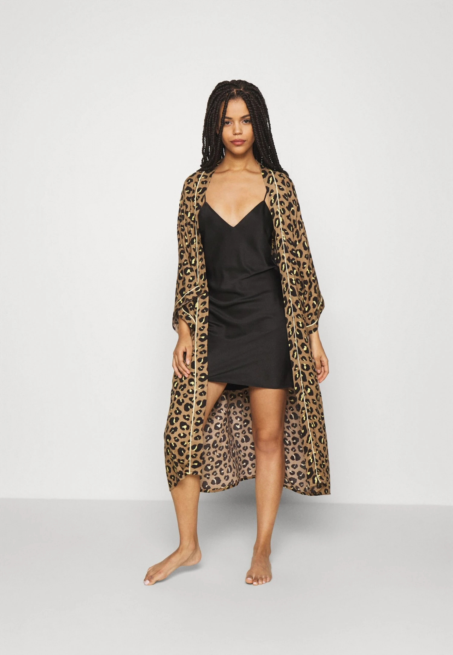 Anna Field Simple Satin Nightie - Nachtjapon - Black 4 Anna Field Simple Satin Nightie - Nachtjapon - Black - Afbeelding 2