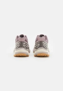 Salomon Xt-6 Unisex - Sneakers Laag - Quail/Plum Kitten/Vanilla Ice -Damesmode 31cfa453540044b199d3052754f2c914
