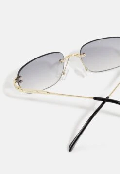 Jack & Jones Jacberlin Unisex - Zonnebril - Purple Magic -Damesmode 32ea2c07141a4a30b0ee5edba7c6dc45