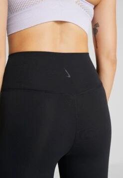 Nike Performance Nike Yoga Luxe 7/8-Infinalon-Leggings Mit Hohem Taillenbund Für Damen - Legging - Black/Dark Smoke Grey 11 Nike Performance Nike Yoga Luxe 7/8-Infinalon-Leggings Mit Hohem Taillenbund Für Damen - Legging - Black/Dark Smoke Grey -Damesmode 34cc3583c8c04a0bb121d5cf0b06e7fb