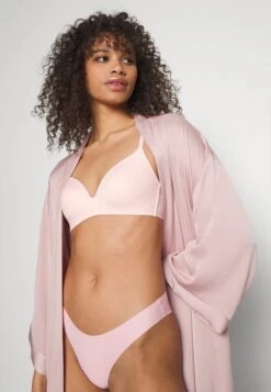 Anna Field 2 Pack - T-Shirt Bh - 402 - Pink_102 - Grey -Damesmode 3b35d96e37874822af7c136f3e088111