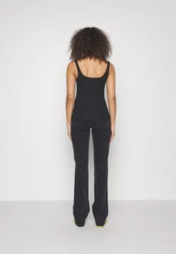 Flared Jeans - Black Denim -Damesmode 3dfec485026a4fed8442c822b36377a4