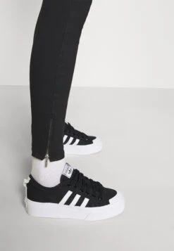 Noisy May Nmkimmy Ank Dart - Jeans Skinny Fit - Black Denim -Damesmode 481417fb2ca74878a5609072c2697e17