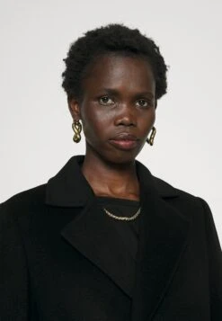 MAX & Co. Longrun - Mantel - Black -Damesmode 520a4036f05540268b6a799919c84252