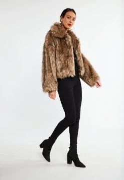 Faina Dulcey - Winterjas - Braun -Damesmode 55ba63c8615a4465bf522e91637d440d