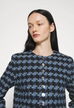 Sandro Recoupe - Blazer - Bleu/Noir -Damesmode 5b4bc08fe3bc4ac88b6485b5532281a3