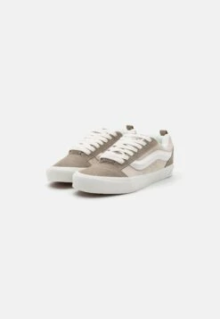 Vans Knu Skool Unisex - Skateschoenen - Beige/Light Brown/White -Damesmode 5cb5ccb621c34203b61f10ff09adf4bd