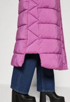Yasliro Long Padded Coat - Winterjas - Hyacinth Violet -Damesmode 649a97fb2fd545f5a646711b912327e9