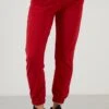 LELA Slim Fit - Trainingsbroek - Red -Damesmode 64c4a1b1b7234077af7625a6052603d6