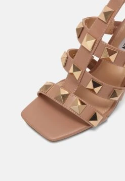 Steve Madden Capri - Sandalen - Nude -Damesmode 651110374baa4a95834595cb115f1df3