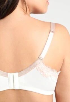City Chic Fifi Bra - Beugel Bh - Ivory 13 City Chic Fifi Bra - Beugel Bh - Ivory -Damesmode 7615c66e0a95469d9d5e9967b4734be8