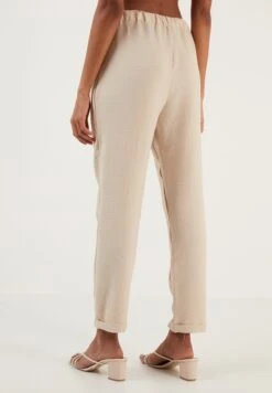 LELA Slim Fit - Broek - Stone 10 LELA Slim Fit - Broek - Stone -Damesmode 768a4bd8c79f4f1596c10fdc2f212d70