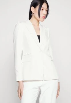 Bruuns Bazaar Rubysus Nora- Blazer - Snow White -Damesmode 786855322cb745b7b7e739bad9c8c52f