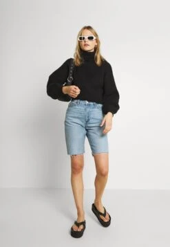Monki Trui - Black 9 Monki Trui - Black -Damesmode 79b564bf9cff4e74810e516bee03a6db