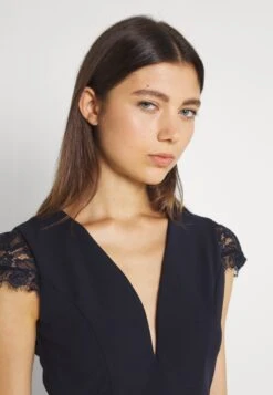 Wal G Sammy Maxi Dress - Jerseyjurk - Navy Blue 11 Wal G Sammy Maxi Dress - Jerseyjurk - Navy Blue -Damesmode 7bc2a4050184495aa043b9ccc819a7a5