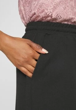 Noisy May Petite Nmjasa Wide Pant- Broek - Black -Damesmode 809e2599c0b7419c8262f0f1269a04c0