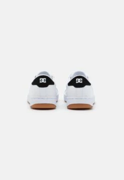 DC SHOES Striker Unisex - Sneakers Laag - White/Black -Damesmode 8256fc90c2f6467fb37d27b5ace9d9a5