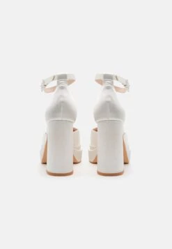 Buffalo Bonny Dorsay - Plateaupumps - Ivory -Damesmode 83a1db483f4b48628edf70152c89b930