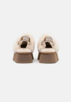 Ugg Funkette - Pantoffels - Chestnut -Damesmode 8558314d6725466c93610e1fcaf3c85e
