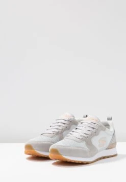 Skechers Sneakers Laag - Light Grey -Damesmode 89756819b6fd4f58bd9ce05f64e255b5