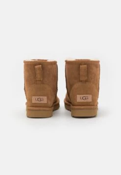 Ugg Classic Mini Regenerate - Korte Laarzen - Chestnut -Damesmode 8ebd3d97448e44159db529e77f739420