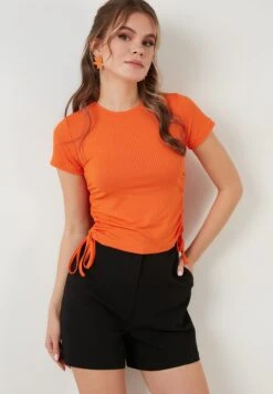LELA Slim Fit - Blouse - Orange Color -Damesmode 8fdb5422a4454595959922540a273b4f