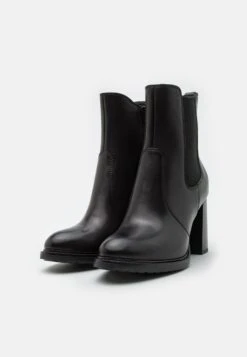 Leather- Enkellaarsjes Met Hoge Hak - Black -Damesmode 905be349a0424c6ebaa958778d635f40