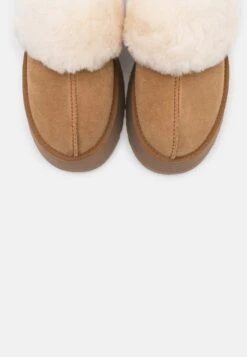 Ugg Funkette - Pantoffels - Chestnut -Damesmode 9306b3661e5d4014a937d49ca8b0ac7e