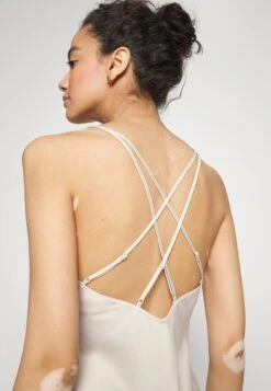 Anna Field Bridal Nightie / 003 - Off-White - Nachtjapon - 003 - Off-White -Damesmode 9c3870beb15a4e44a97686ec673230cd