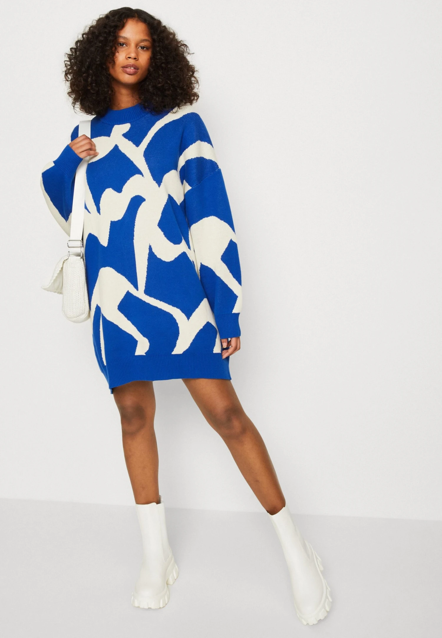 Monki Lisen Dress - Gebreide Jurk - Light Blue 6 Monki Lisen Dress - Gebreide Jurk - Light Blue - Afbeelding 4