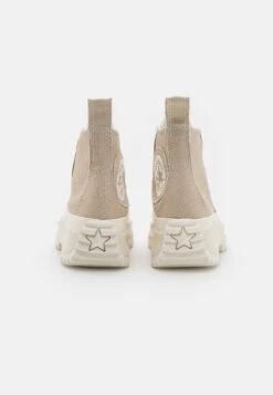Converse Run Star Hike - Sneakers Hoog - Beach Stone/Egret -Damesmode a50b92331e6f46bbbe5fe126f33b0304