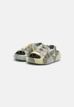 Ugg Sport Yeah Camopop - Sandalen - Moss Green -Damesmode a62d21f623ed4ff7b760b41976672ff9