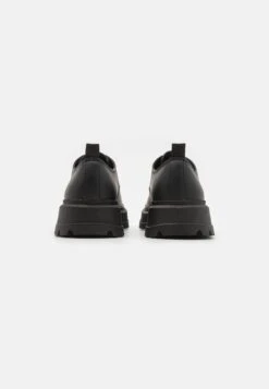 YOURTURN Unisex - Veterschoenen - Black -Damesmode aaae83047a954d1aab81392769433db6