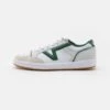 Vans Lowland Unisex - Sneakers Laag - Court Green/White -Damesmode bbd1b4fe95784004837229eb9de9e045