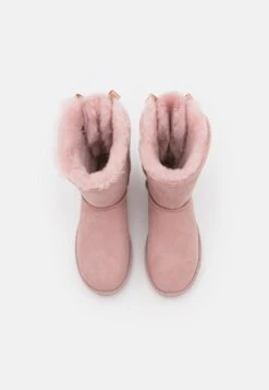 Ugg Bailey Bow - Korte Laarzen - Rose Grey 13 Ugg Bailey Bow - Korte Laarzen - Rose Grey -Damesmode be84b4ecc112410c924830acab857c5e