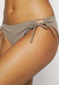 Bruno Banani Triangle Set - Bikini - Stone -Damesmode c8df7db524bf40d28ae07bd4c86a1468