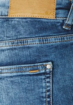 Edc By Esprit Capri - Jeansshort - Blue Denim -Damesmode d3a8f404df334f0f9c454e60c73e4579