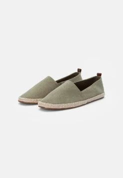 Pier One Rena Espadrille Unisex - Espadrilles - Olive 9 Pier One Rena Espadrille Unisex - Espadrilles - Olive -Damesmode d5d60608eb9b432d87e5491dbc7d9859