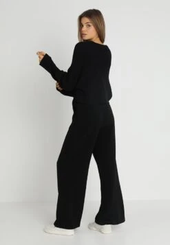 Even&Odd Cropped Jumper - Trui - Black 10 Even&Odd Cropped Jumper - Trui - Black -Damesmode d6afe0db0365435898fd3ca235660222