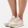Tamaris Sneakers Laag - Cream -Damesmode d9261af540304e8da6c9f5610b02b230
