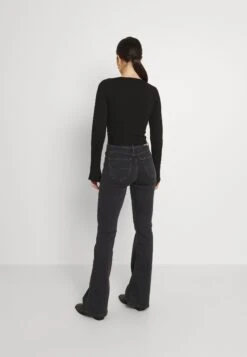 Lee Breese - Flared Jeans - Washed Black 10 Lee Breese - Flared Jeans - Washed Black -Damesmode e07b97bc2fcf4cf2a995c3fd94e1d165