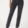 Wrangler Walker - Slim Fit Jeans - Black -Damesmode f64b76981cf7444c80935c51740860ec